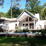 Avec Piscine Privée, Jardin Clôturé Et Wifi à - Idéale Pour 6 Personnes - Fr-1-521-192 Biscarrosse