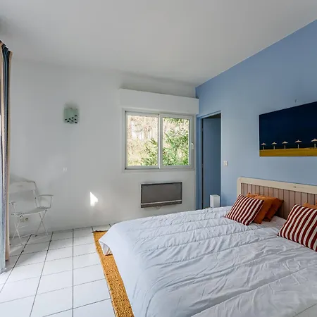 Avec Piscine Privee, Jardin Cloture Et Wifi A - Ideale Pour 6 Personnes - Fr-1-521-192 度假居 *