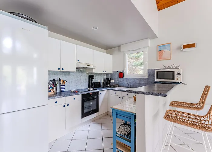 Avec Piscine Privee, Jardin Cloture Et Wifi A - Ideale Pour 6 Personnes - Fr-1-521-192 *